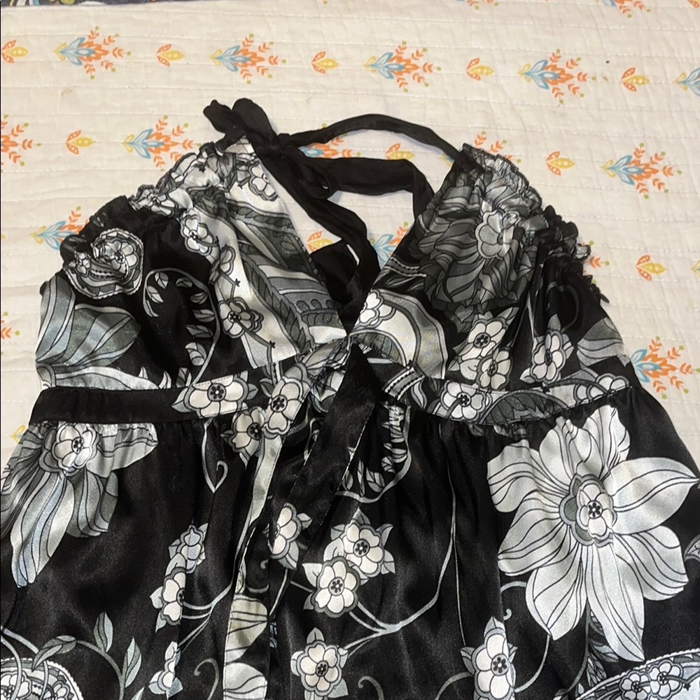 Black and White Pleated Backless Sundress - 90's Vintage Dress - Picture 5 of 9